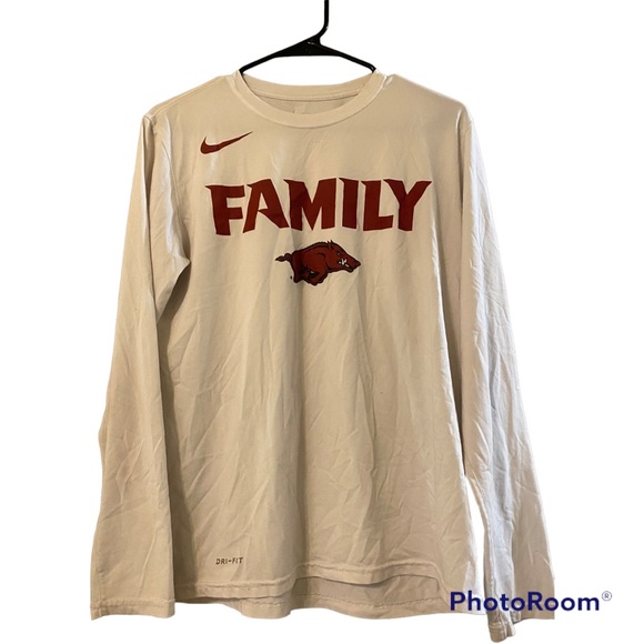 🎄Nike Dry-fit long sleeve t-shirt. Arkansas Razorback - Picture 5 of 5